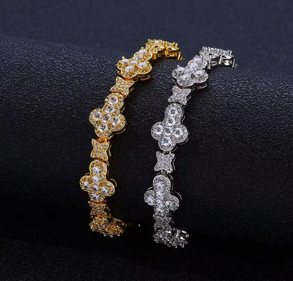 Pulsera Iced Out 10 mm Flores y Cruces